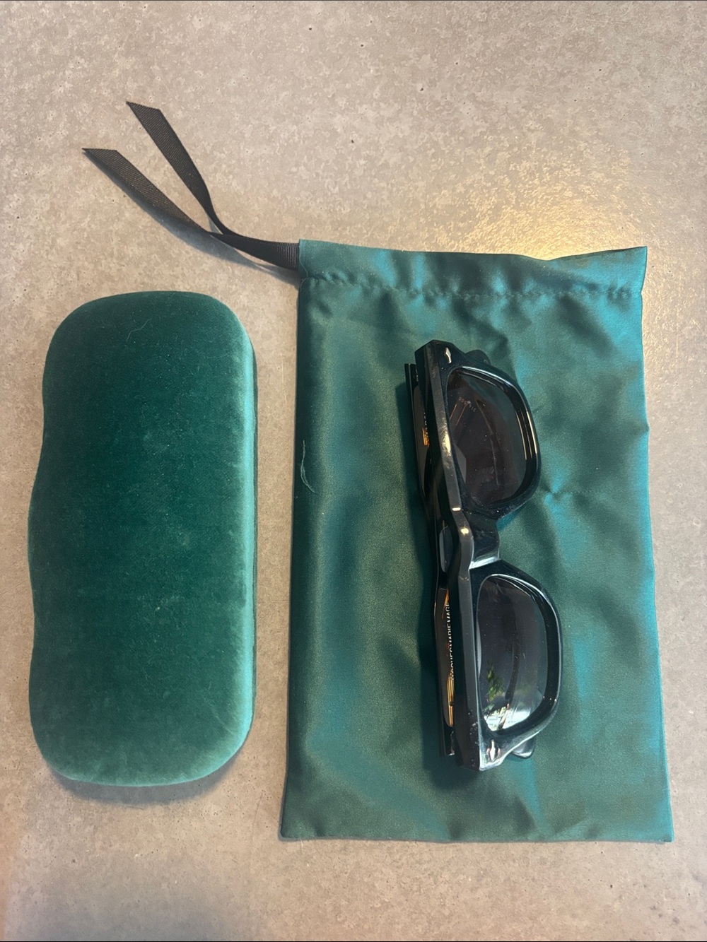 Gucci Teal Green Velvet Glasses Case with Branded Drawstring Pouch